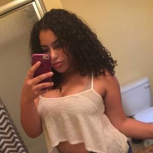 Meet your Posher, Cassandra